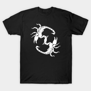 Scorpion letter S T-Shirt